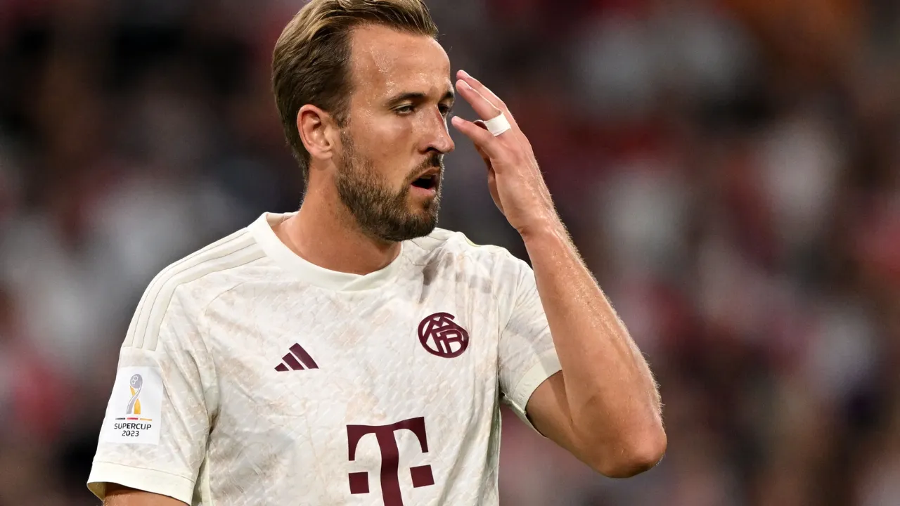 Former England striker reflects on Harry Kane's decision to move to Bayern Munich