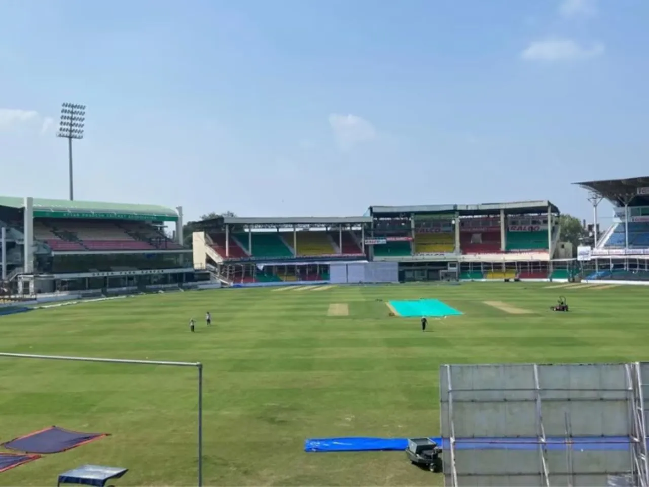 How is the Green Park Stadium pitch expected to behave during 2nd India