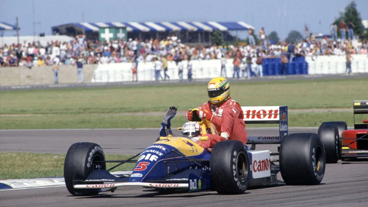 Ayrton Senna on Nigel Mansell's car