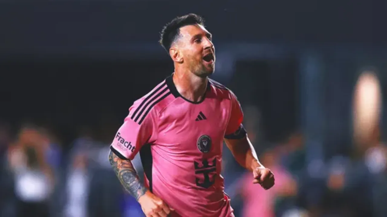 Lionel Messi sets new record