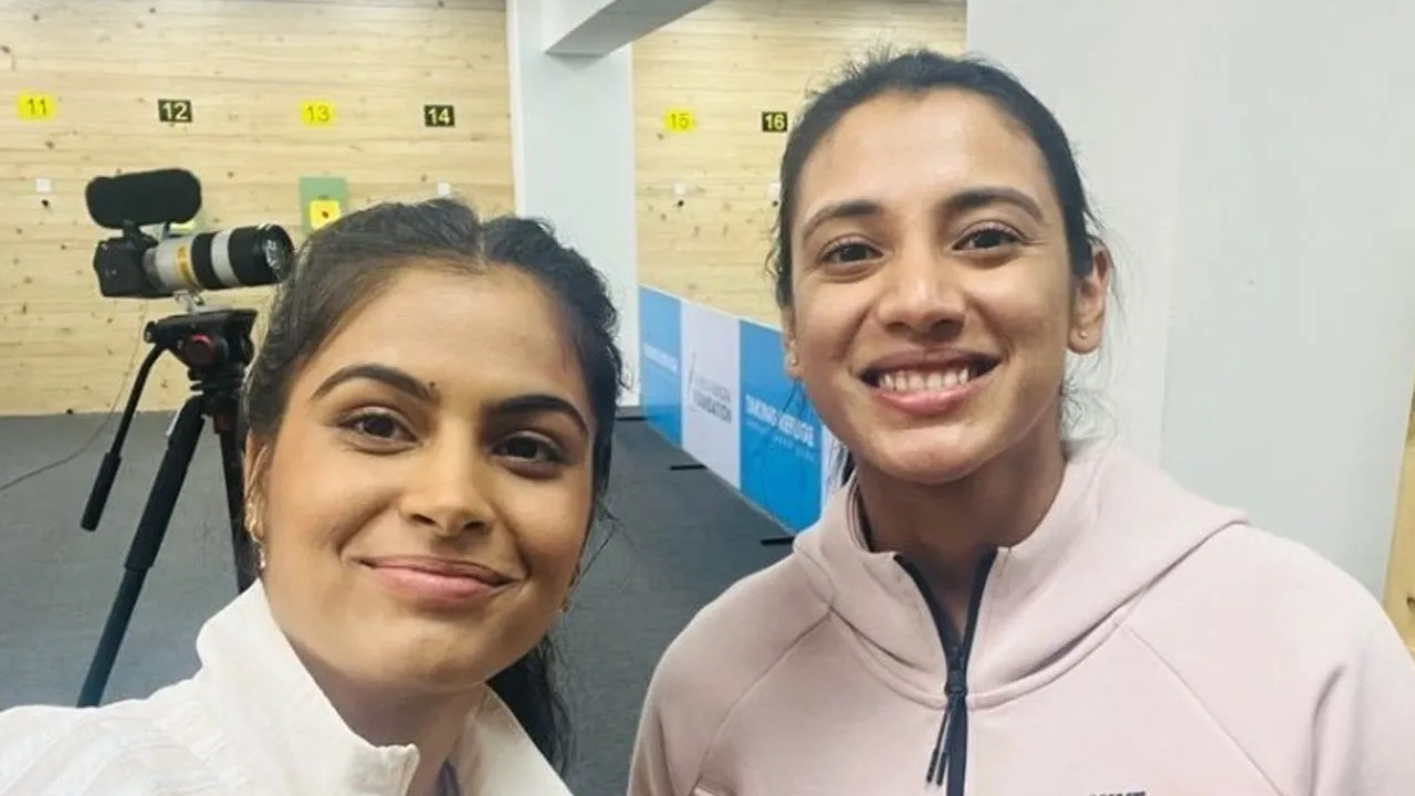 Manu Bhaker with Smriti Mandhana 