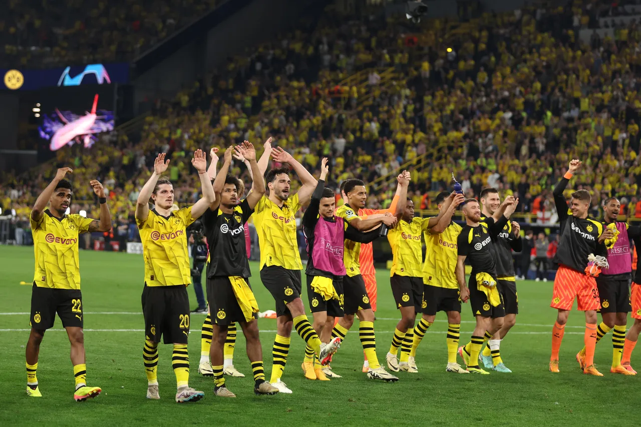 In Pics: Dortmund's 1-0 win over PSG in first leg of UCL 2023-24 SF - sportzpoint.com