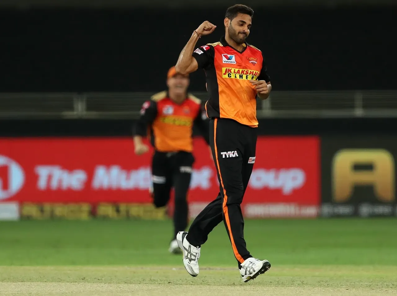 Best bowling figures in Indian Premier League for each team