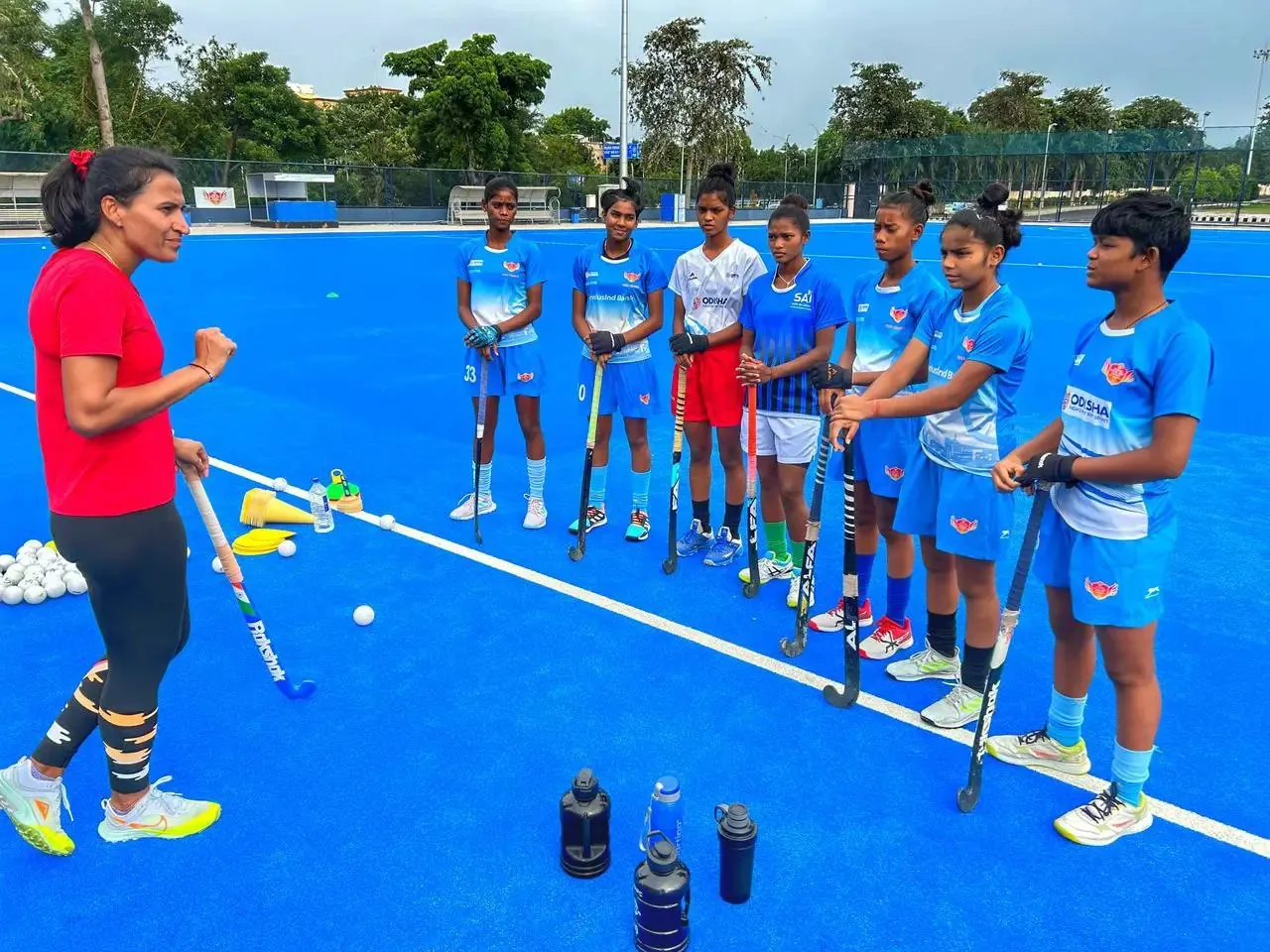 Former Indian Women's team captain Rani holds special women strikers camp in Odisha | Sportz Point