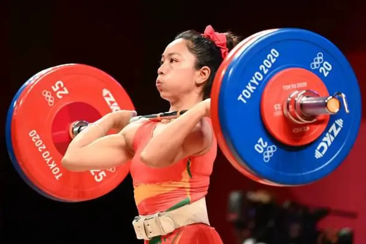 MIrabai Chanu still stands a chance to win the Olympic Gold | SportzPoint