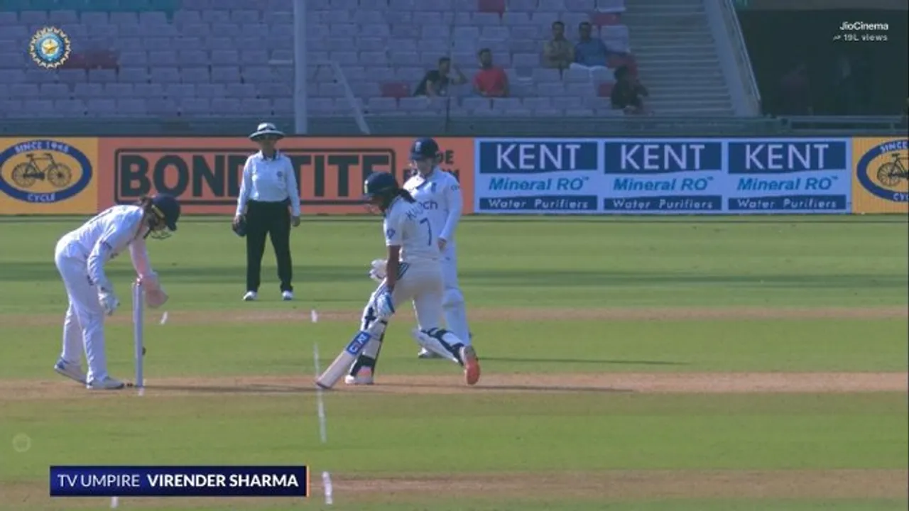 INDW vs ENGW: Harmanpreet Kaur's Bizarre Run Out against England in one-off Test 