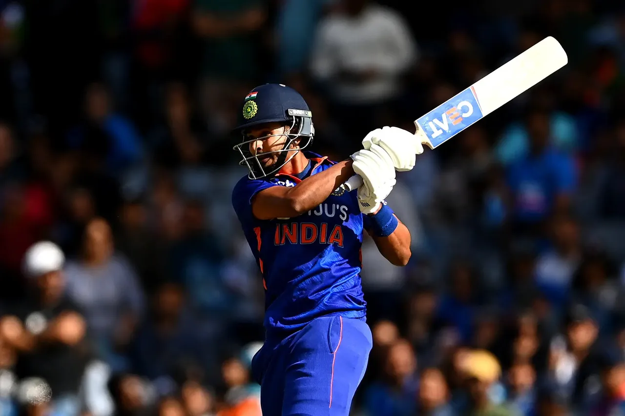 Asia Cup 2023: BCCI confirms Shreyas Iyer recovering well and feeling much better but he is unavailable in today's match against Sri Lanka | Sportz Point