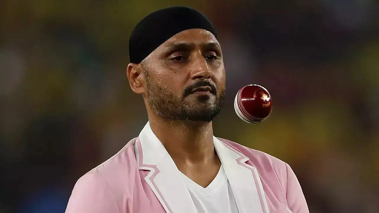 Asia Cup 2023 | "I believe Shami should play...:" Harbhajan Singh wants some changes to the team before they take on Pakistan in the Asia Cup 2023 Super Four clash | Sportz Point