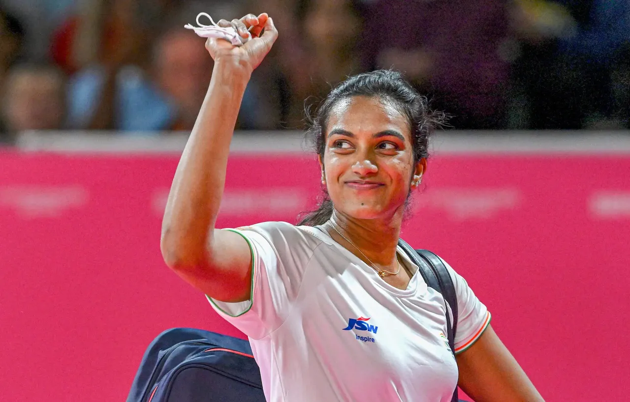 PV Sindhu chooses to skip national camp for Asian Games to train under coach Muhammad Hafiz | Sportz Point