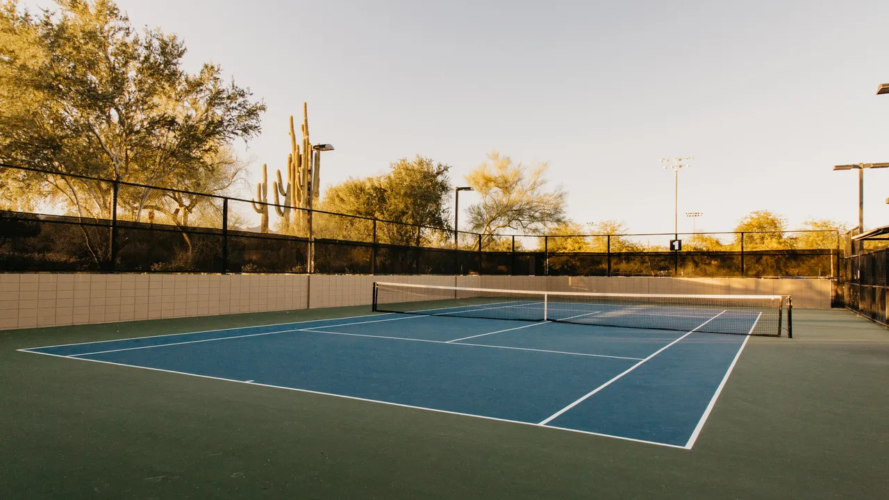 6 Reasons to Build a Tennis Court in Your Backyard