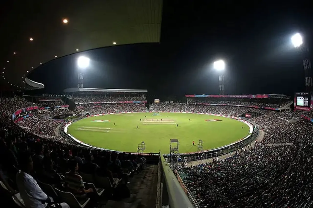 Kolkata and Ahmedabad likely to host the play-offs of IPL 2022 | SportzPoint.com