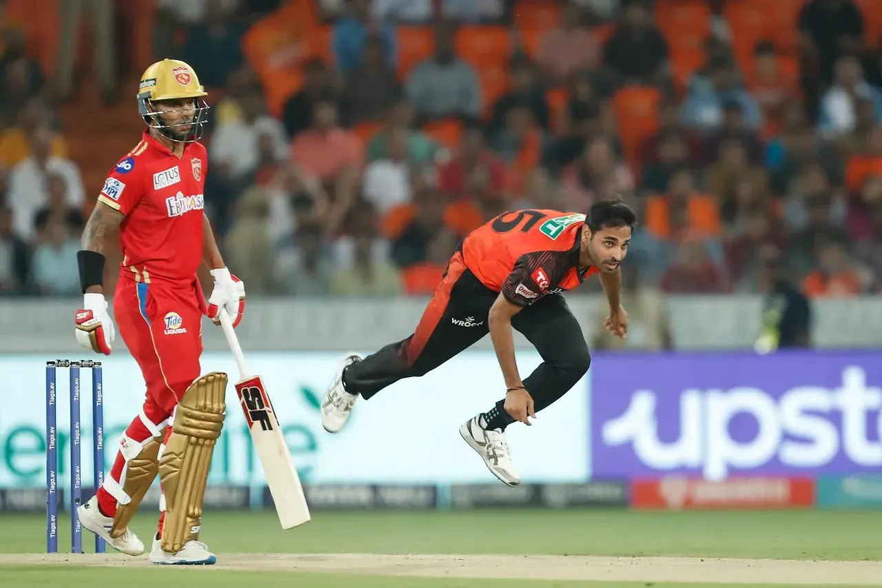 Bhuvi takes the most wickets in powerplay in IPL | Sportzpoint