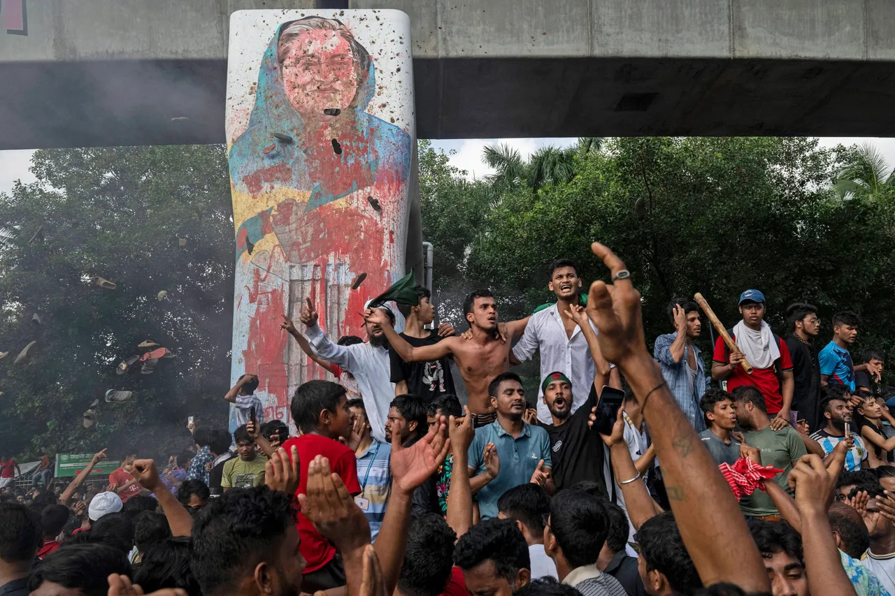 Bangladesh crisis places India in a quandary