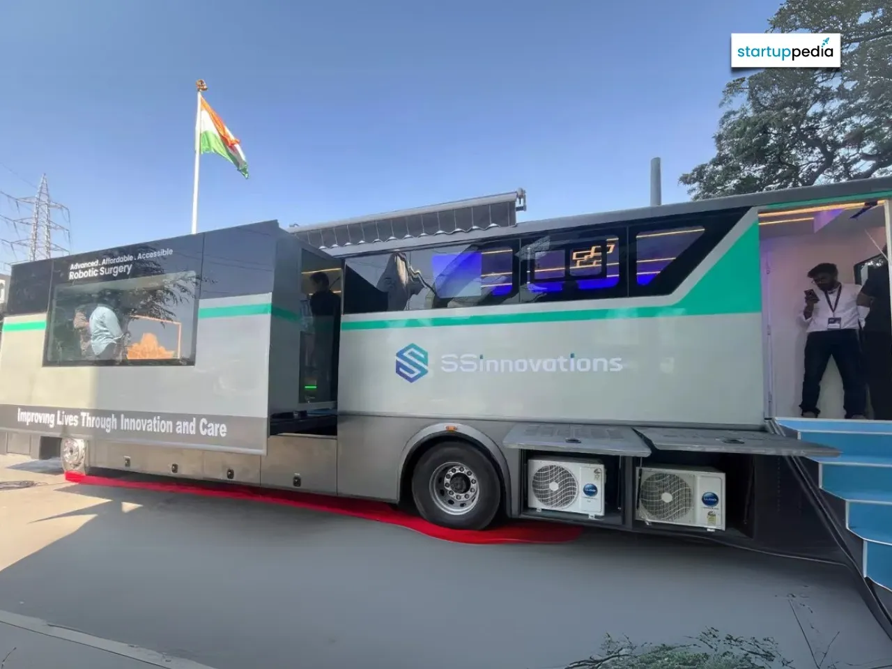 India’s First Telesurgery Bus Brings Surgeries To Doorstep; Estimated Cost Of The Bus Is Rs 1.3 Cr!