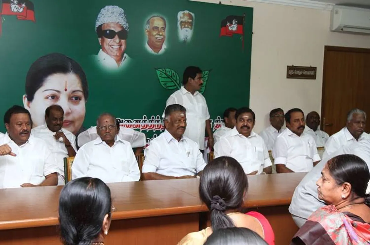 aiadmk, aiadmk merger, aiadmk factions, cm edappadi palaniswamy, deputy cm o.panneerselvam, ttv.dhinakaran