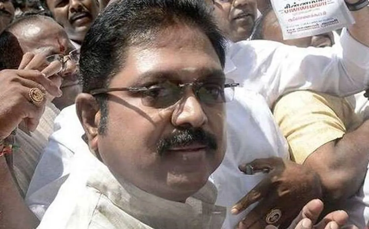 ttv.dhinakaran faction withdraw support, cm edappadi palanisamy