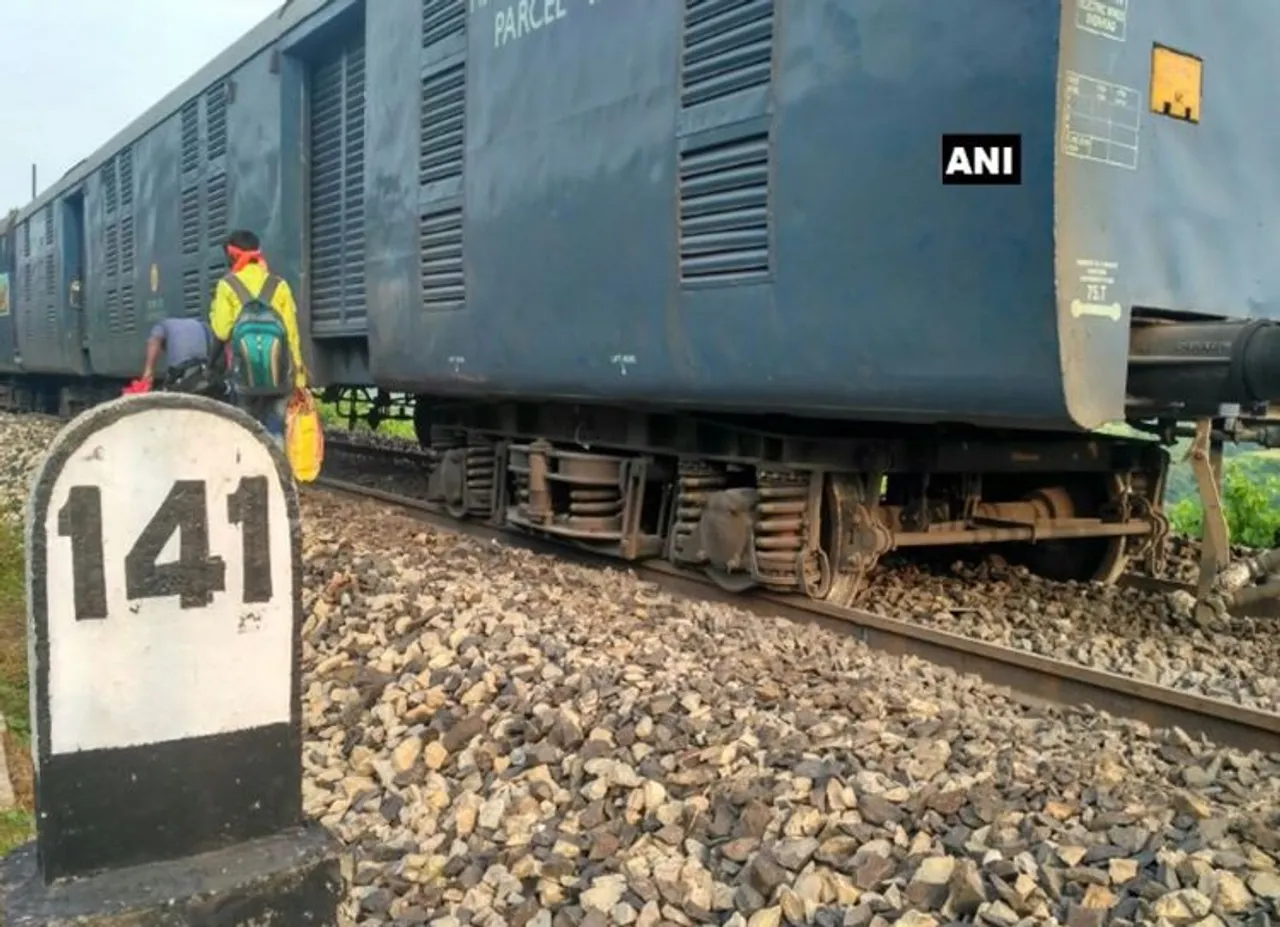 Train accident, uttarpradesh