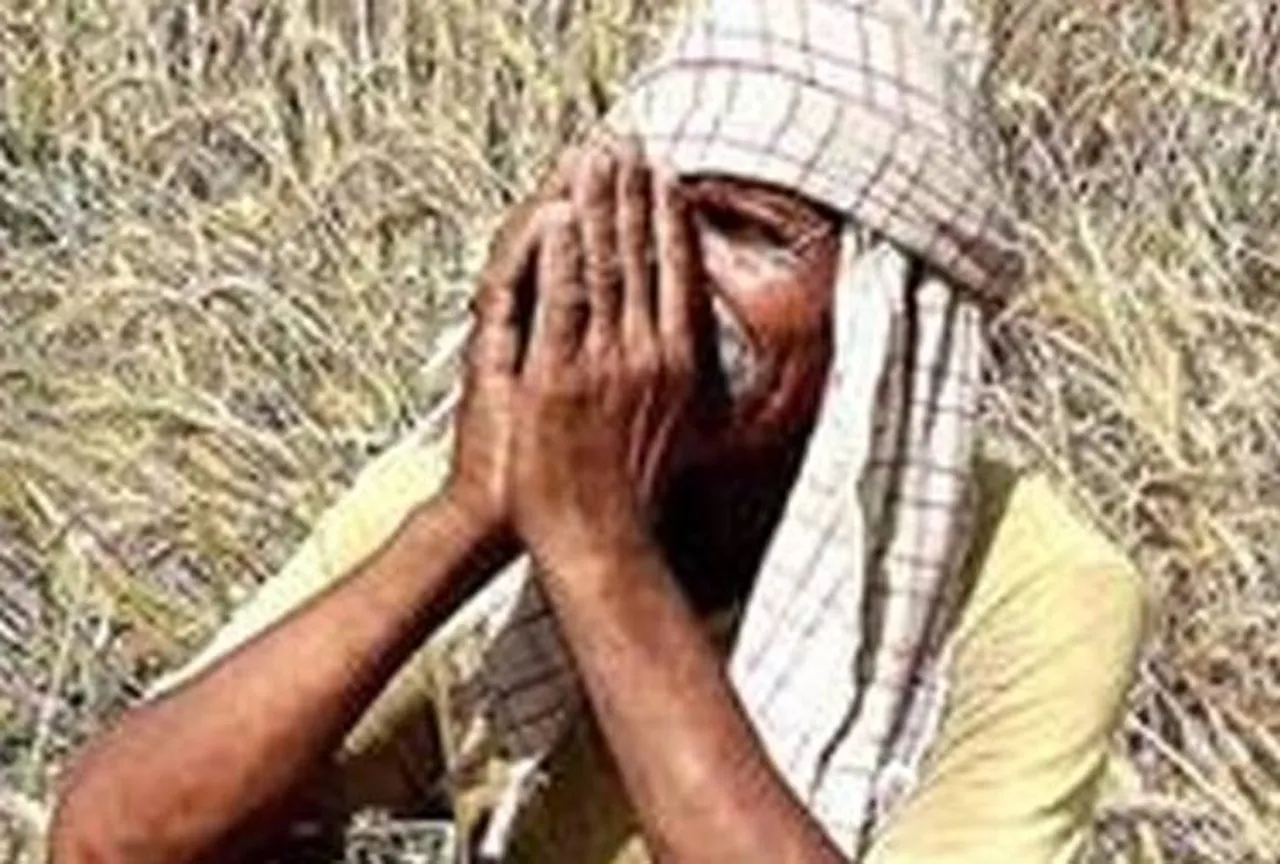 tamilnadu farmers suicide, farmers suicide due to tractor seized, aam aadmi party