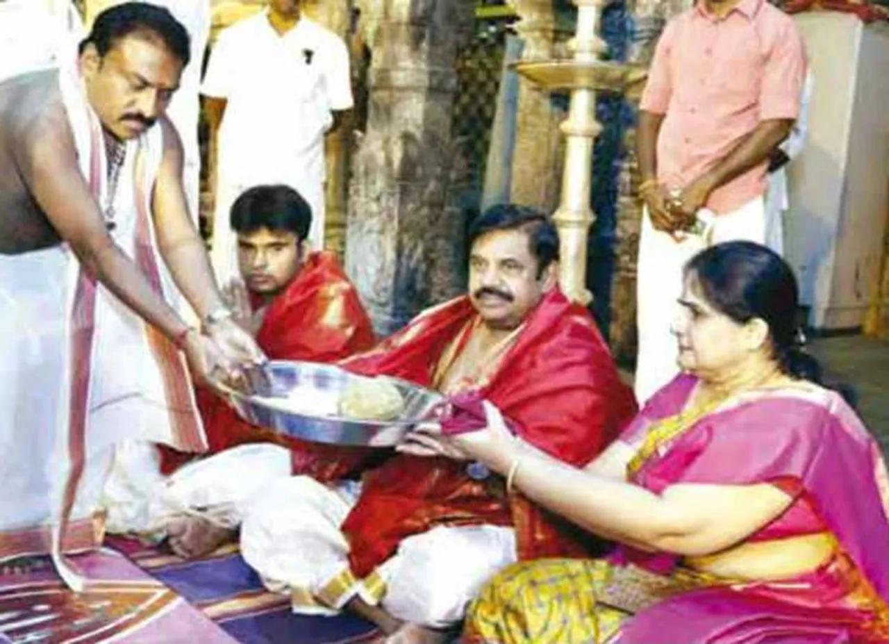 CM Edappadi Palanisamy, Deputy CM O.panneerselvam, Tirupati temple, Tamilnadu government