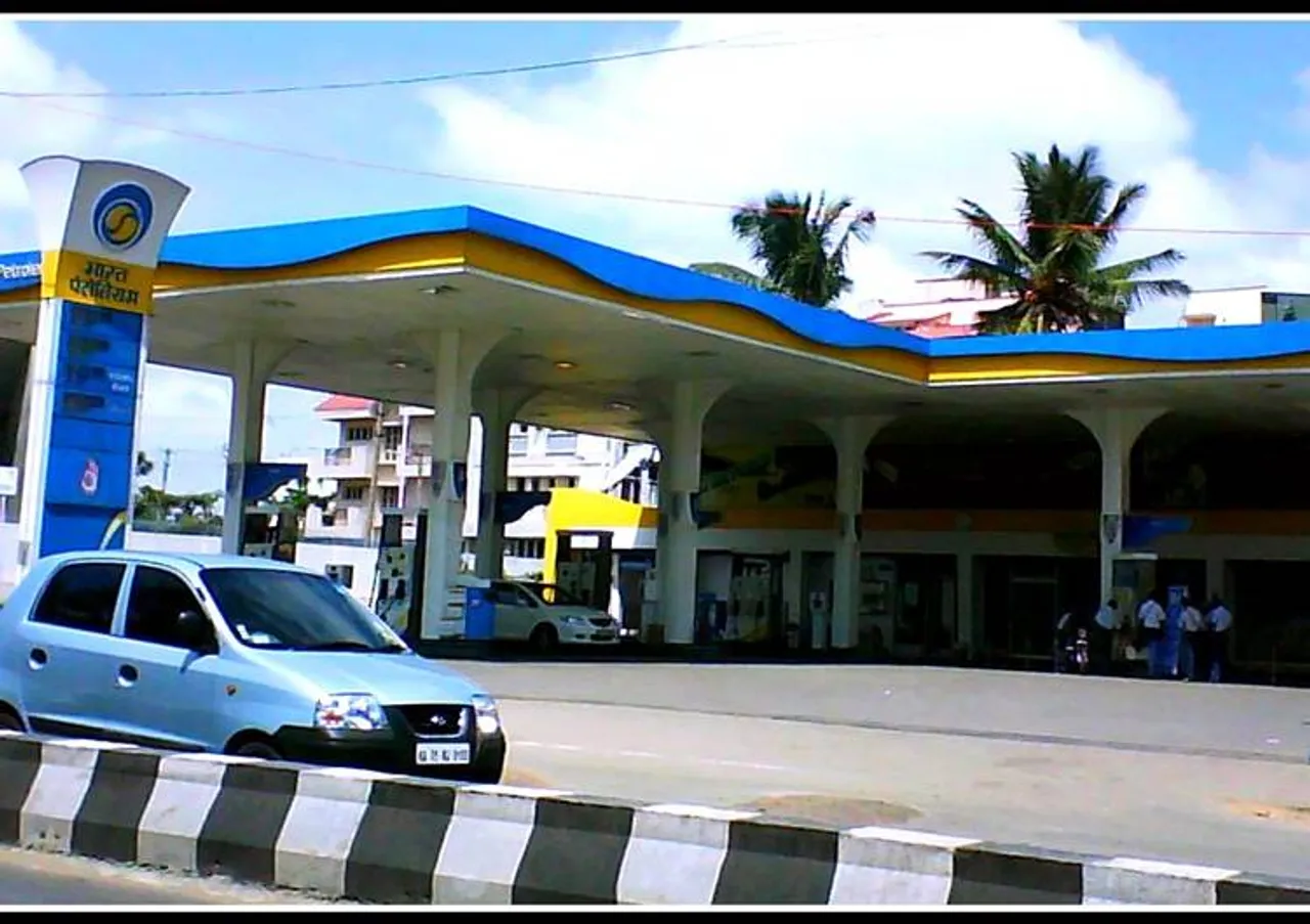 tamilnadu, petrol price, petrol bulk strike, GST, petrol dealers, government of india