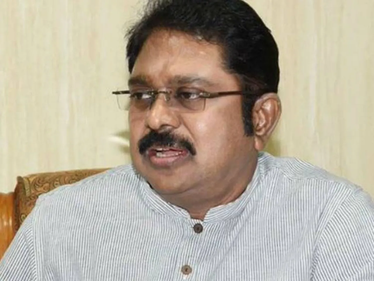 tamilnadu government, chennai high court, aiadmk, ttv dhinakaran, vk sasikala, sedition charge against ttv dhinakaran