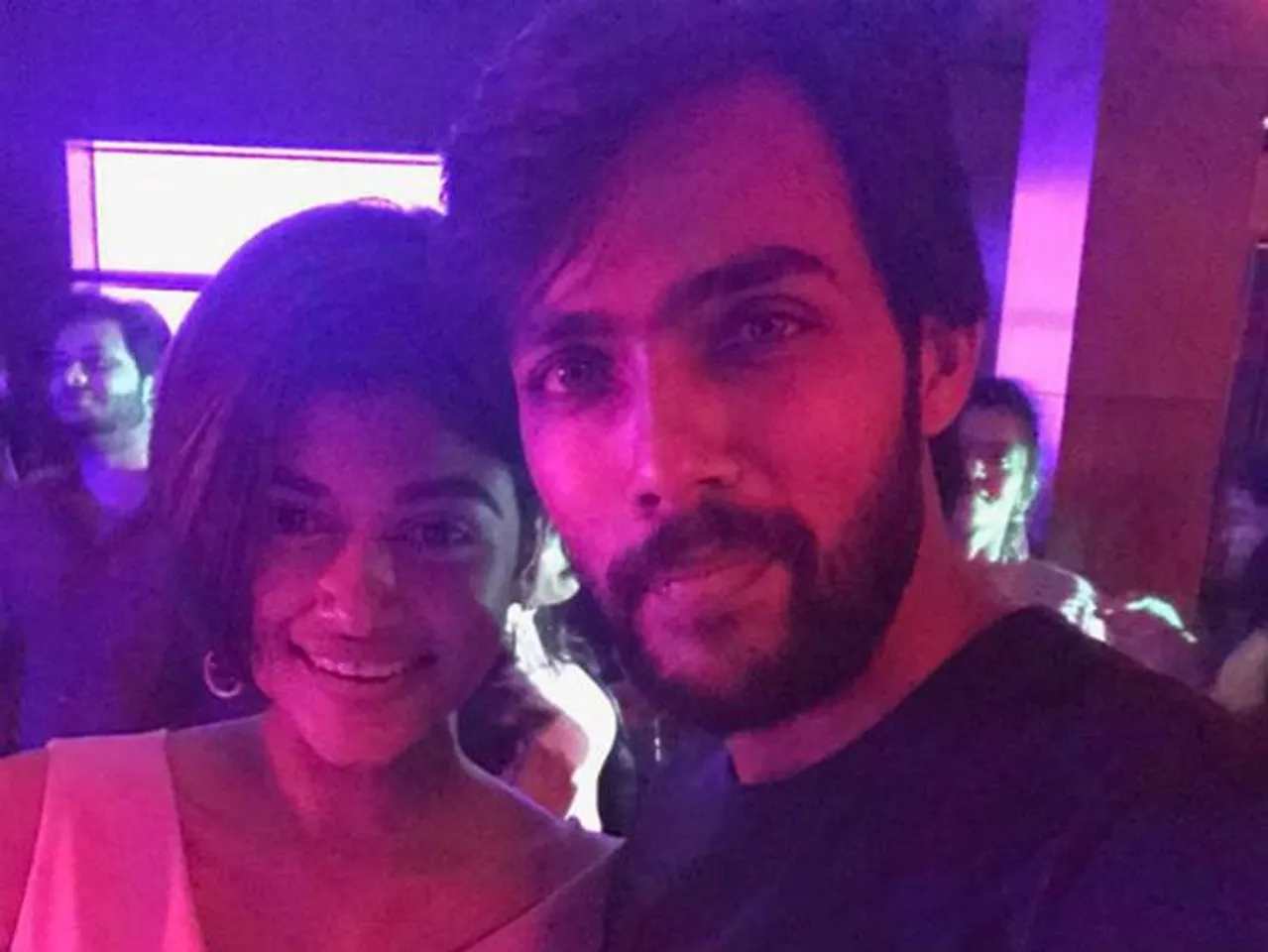 oviya - arav