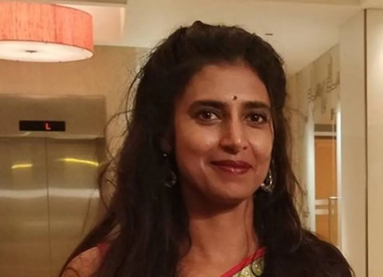 Kasturi Shankar seeks appology from third gender