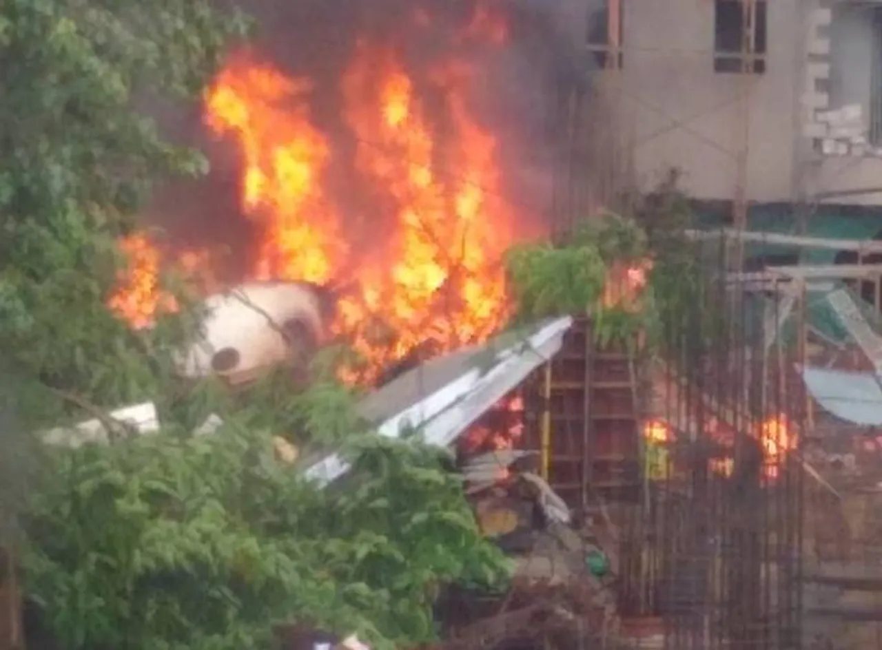 Mumbai, Ghatkopar chartered plane crash, fire brigade