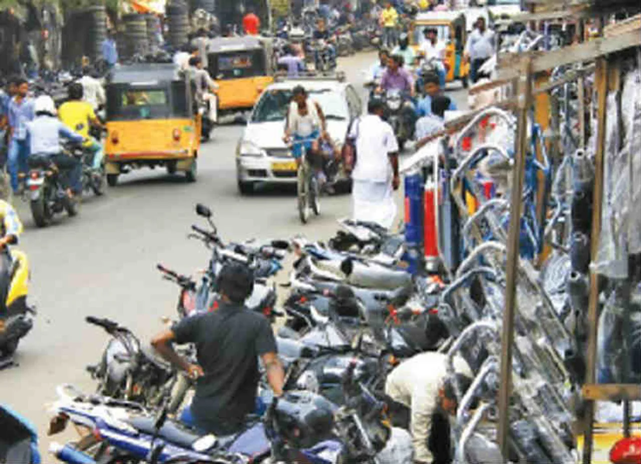 Chennai pavement shops