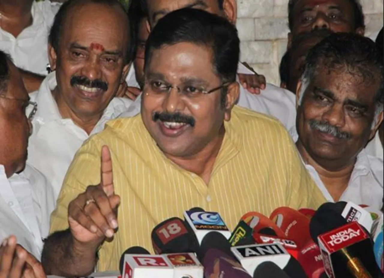 'என் ஹிட் லிஸ்டில் உள்ள 10 துரோகிகளே.......'! - எச்சரிக்கும் தினகரன்