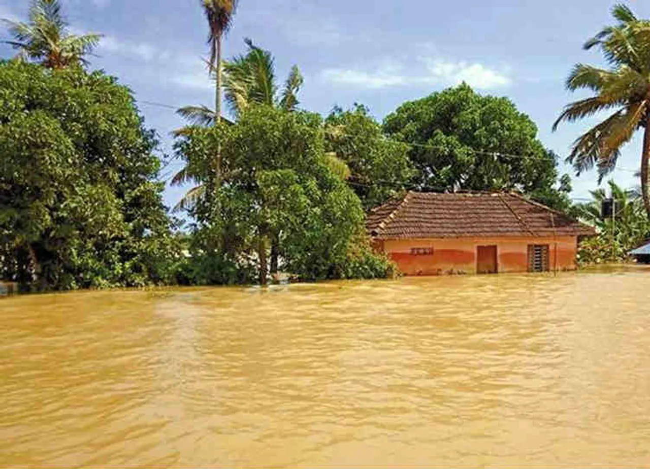 Kerala Flood IMD gives red alert to Malappuram, Wayanad districts