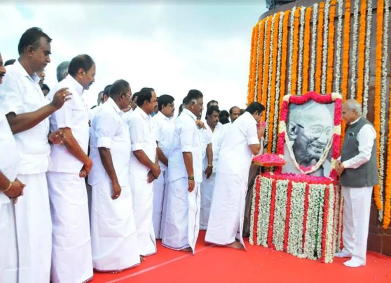 மகாத்மா காந்தி 150வது பிறந்தநாள்: ஆளுநர், முதல்வர் மரியாதை