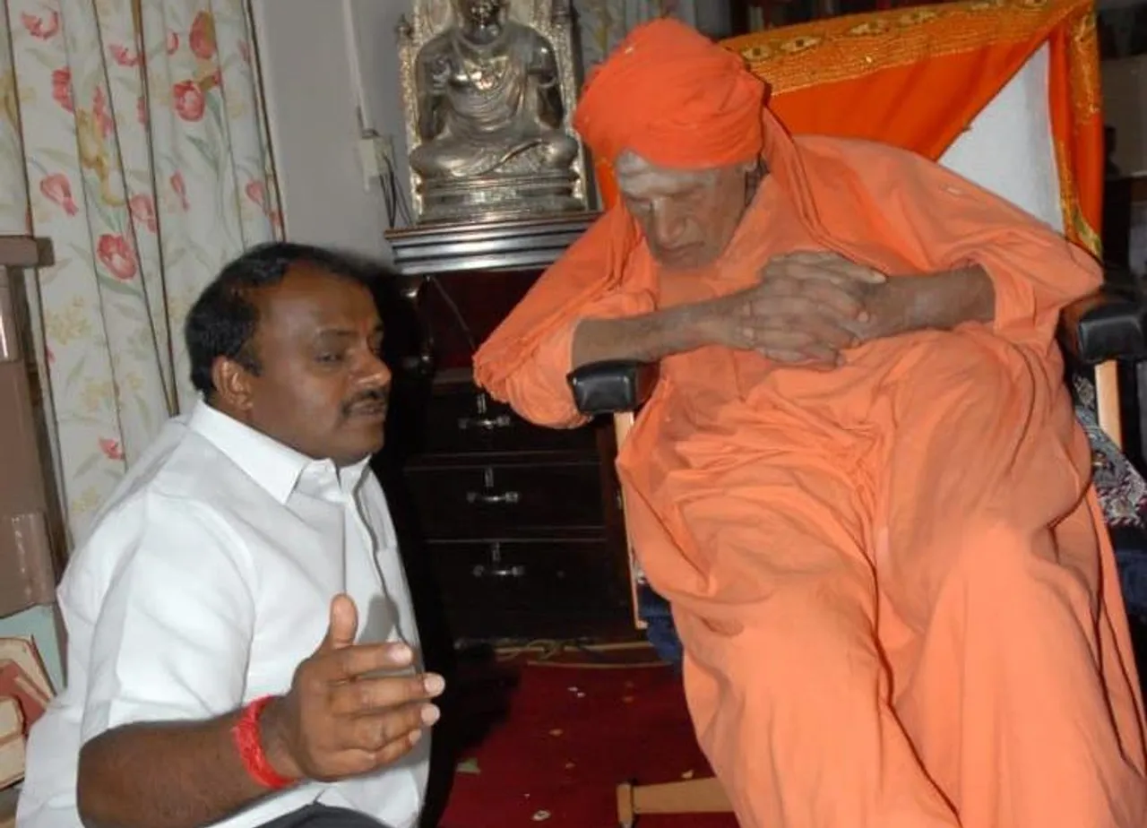 Tumakuru Shivakumara Swami passed away