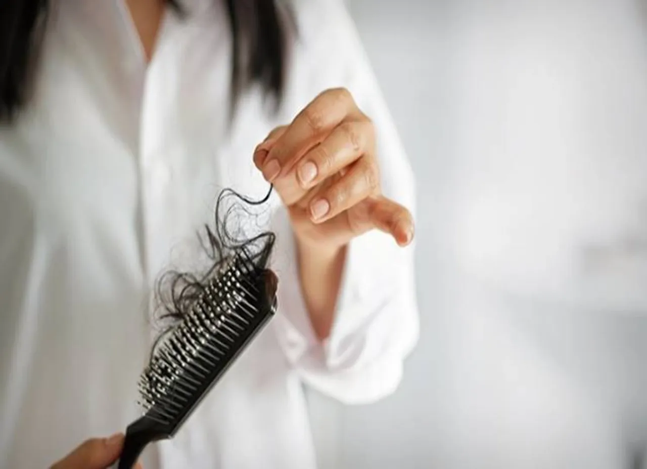 Hair Growth Tips: இயற்கையாக தலைமுடி உதிர்வைத் தடுக்க சில டிப்ஸ்
