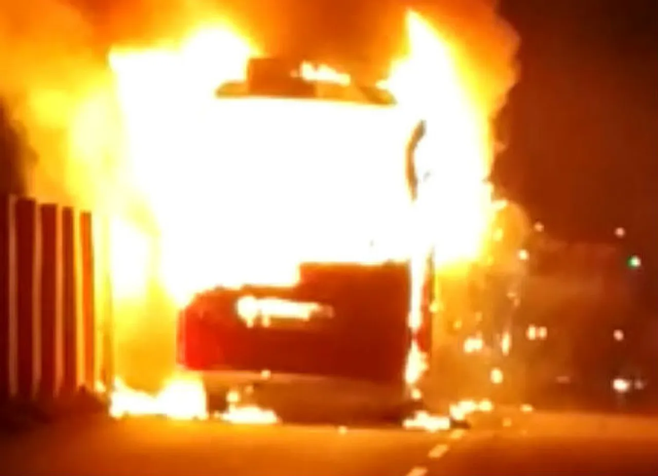 Bus Fire in chennai, பேருந்தில் தீ