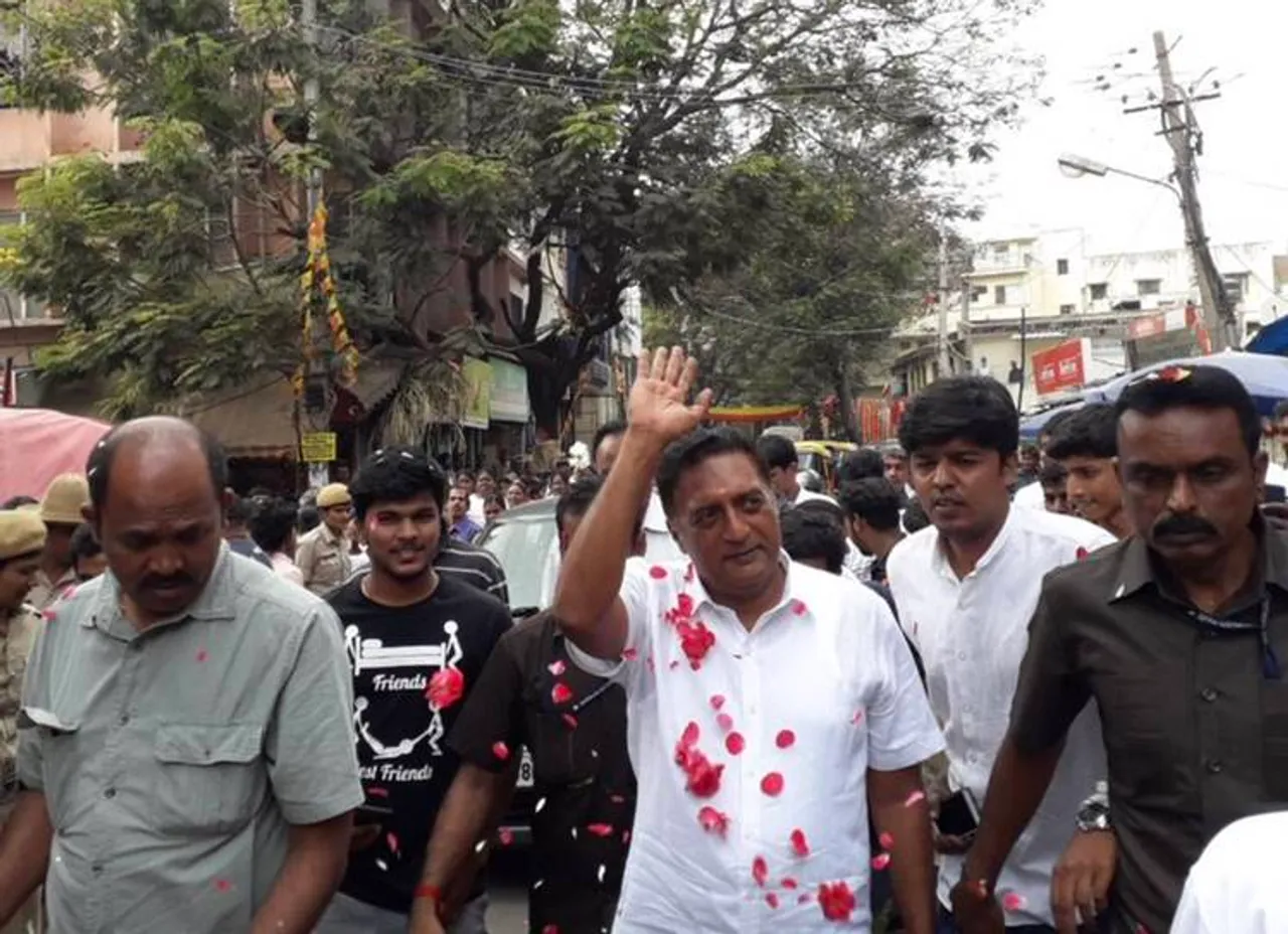 Election 2019 Prakash Raj campaigning