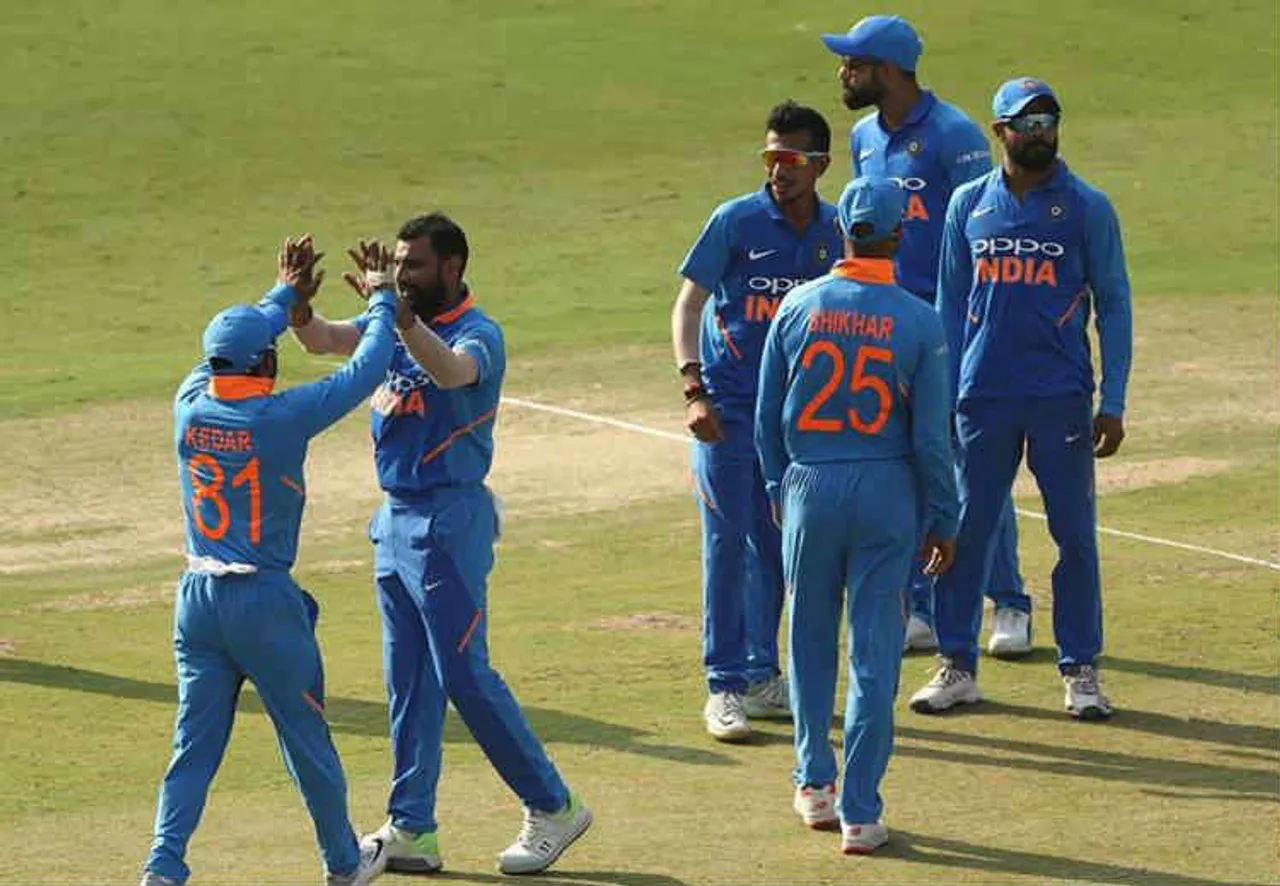 Ind vs Aus 1st ODI Live Cricket Score Updates: இந்தியா vs ஆஸ்திரேலியா லைவ்