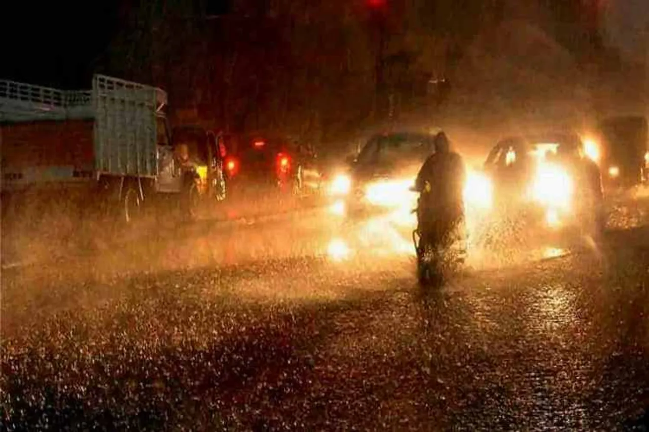 Chennai weather today interior Tamil Nadu receives heavy rainfall alert,