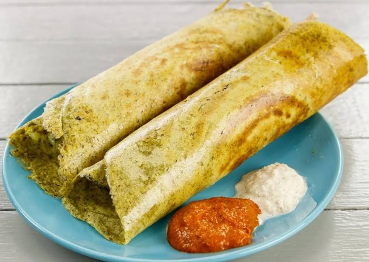 How to make tasty healthy pesarattu dosai recipe in Tamil