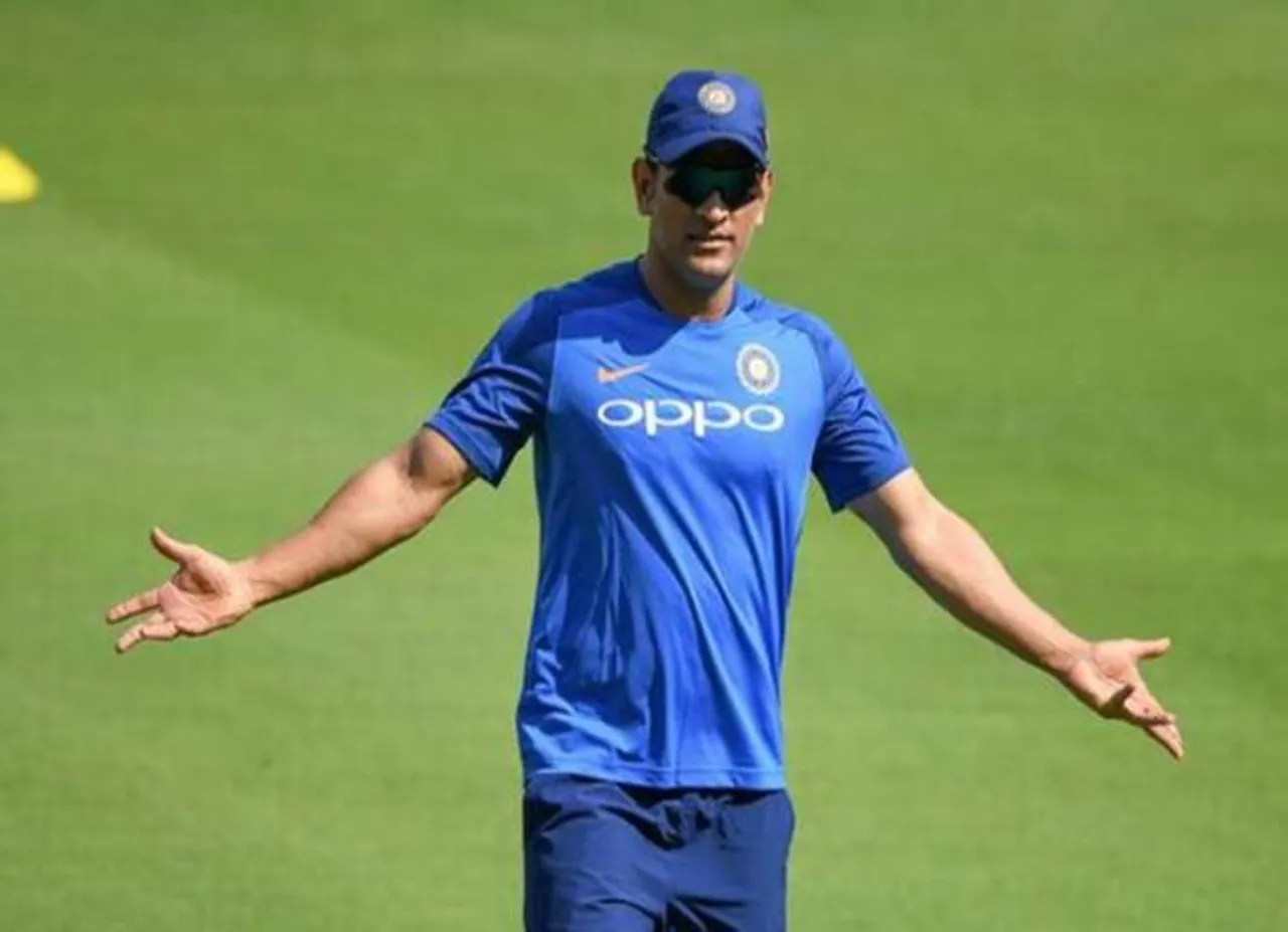 dhoni unlikely for west indies tour retirement speculations - வெஸ்ட் இண்டீஸ் சுற்றுப்பயணத்தில் தோனி இல்லை!? பிரியாவிடை கொடுக்கும் நேரம் வந்துவிட்டதா?