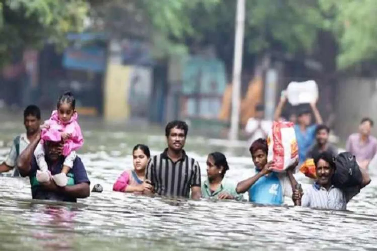 chennai flood, flood impacts, chennai flood, flood in chennai, kancheepuram, tiruvallur, ramanathapuram, turicorin, சென்னை பெருவெள்ளம், வெள்ள பாதிப்புகள், சென்னை வெள்ளம், காஞ்சிபுரம், திருவள்ளூர், ராமநாதபுரம், தூத்துக்குடி