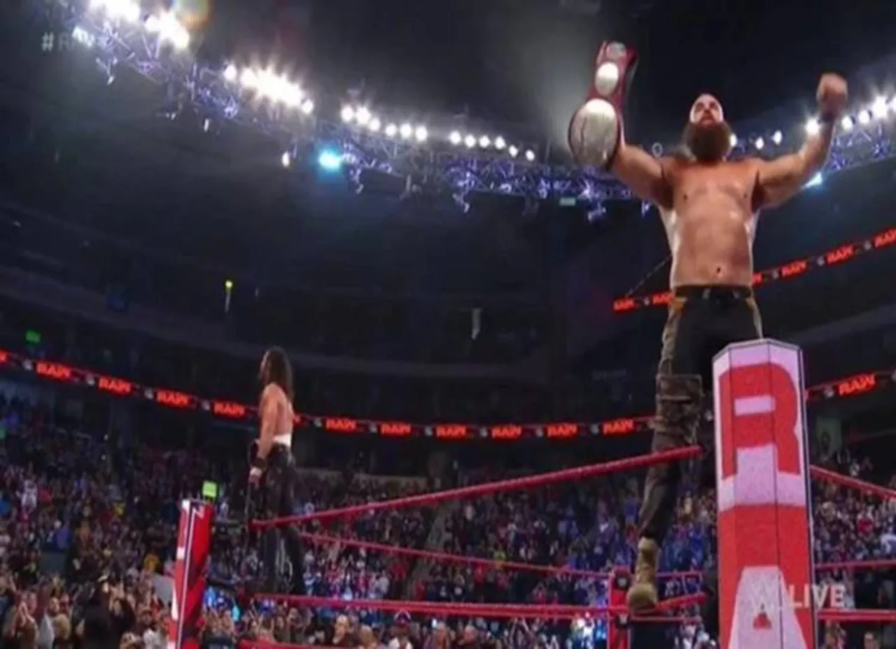 WWE Seth Rollins and Braun Strowman become new Tag Team Champions