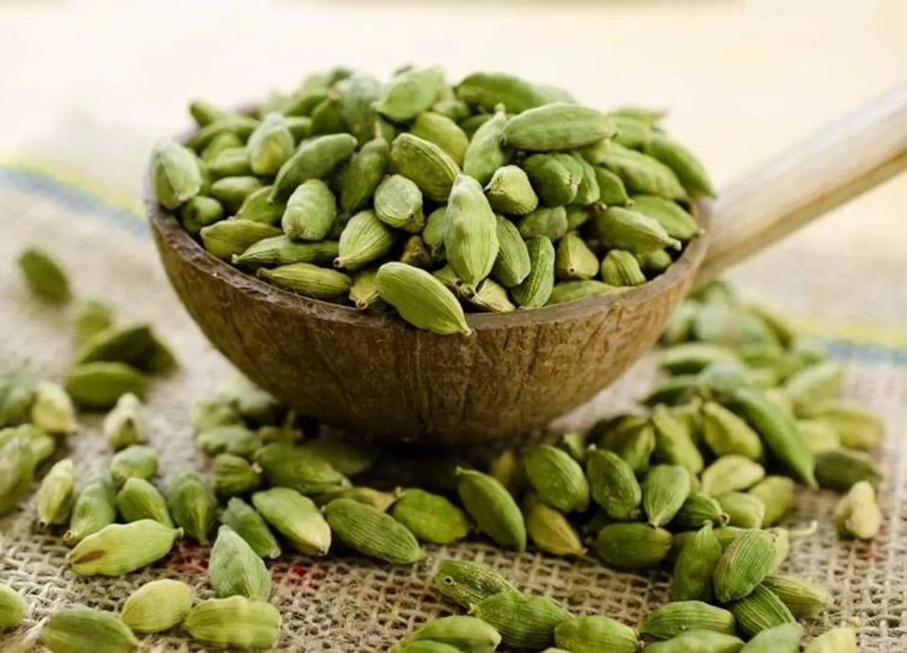 weight loss diet tips fenugreek seeds cardamom benefits