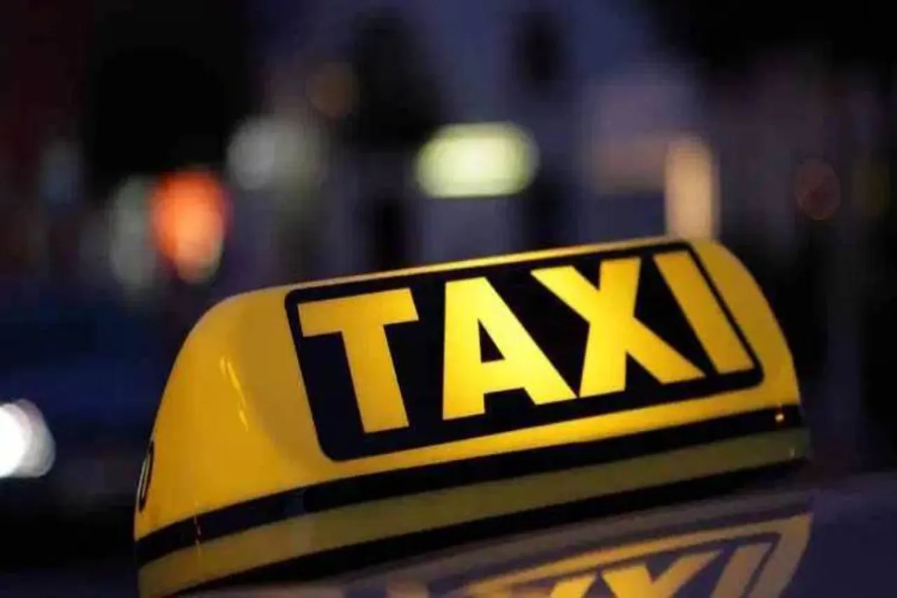 Cab driver convinces US national Delhi is shut, dupes him of $1,294