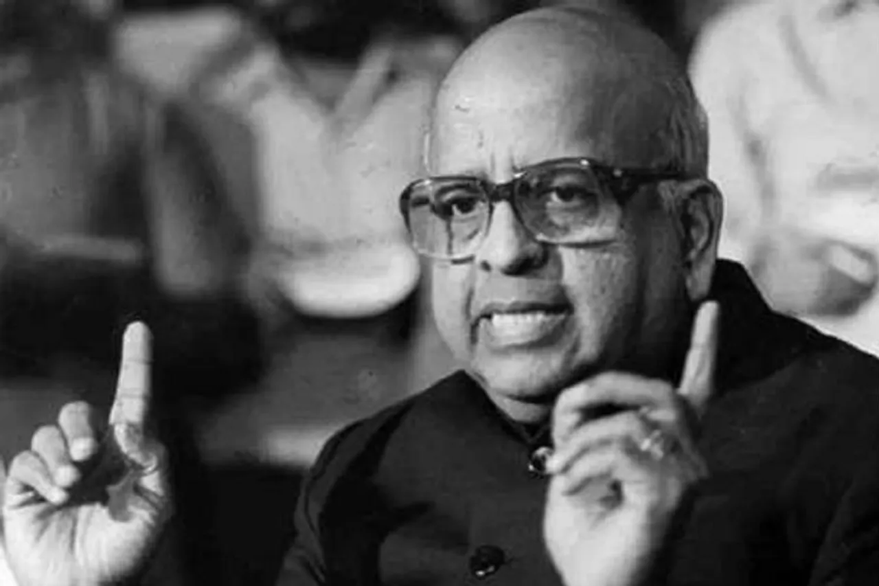 TN Seshan Passes away