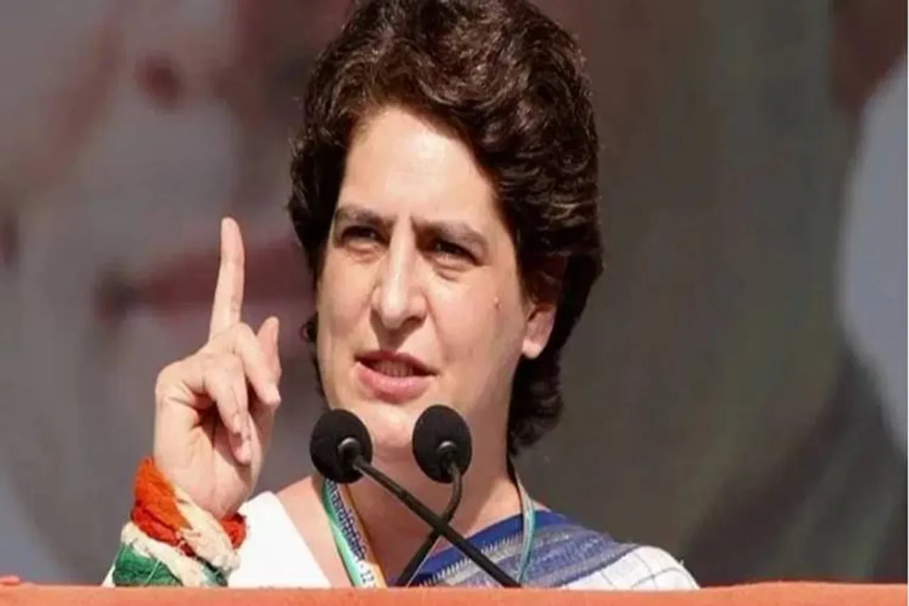 WhatsApp informed Priyanka Gandhi her phone could have been hacked Congress - ப்ரியங்கா காந்தி மொபைல் 'ஹேக்' செய்யப்பட்டது - வாட்ஸ் அப் தகவல்