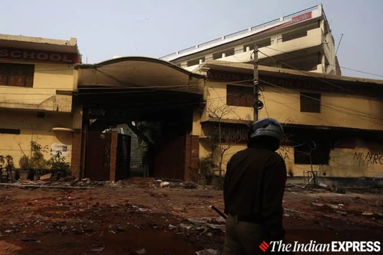 Delhi violence hindu muslim residents unite to protect temple