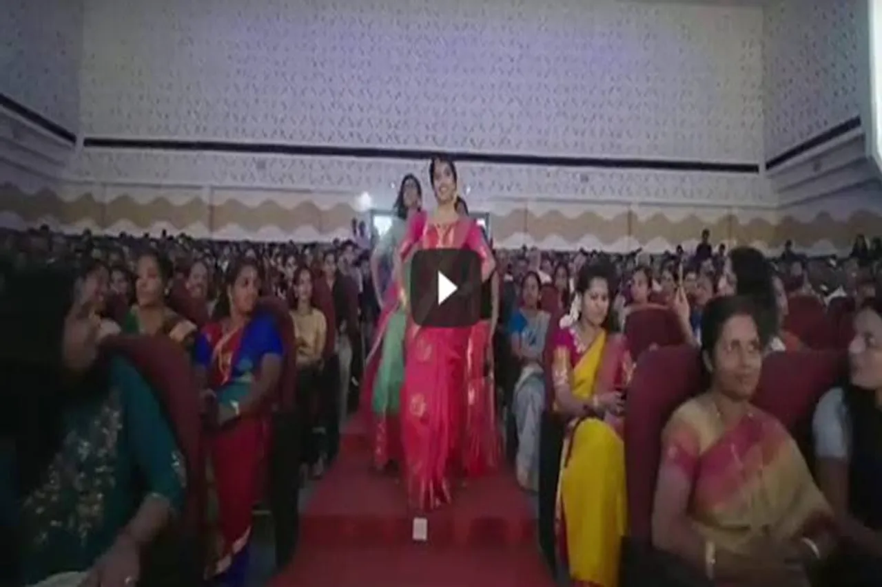 mambattiyan marriage entry video - சிம்புவின் குத்து பாடலுடன் மணமேடைக்கு என்ட்ரி கொடுத்து மணப்பெண் - வைரல் வீடியோ viral video