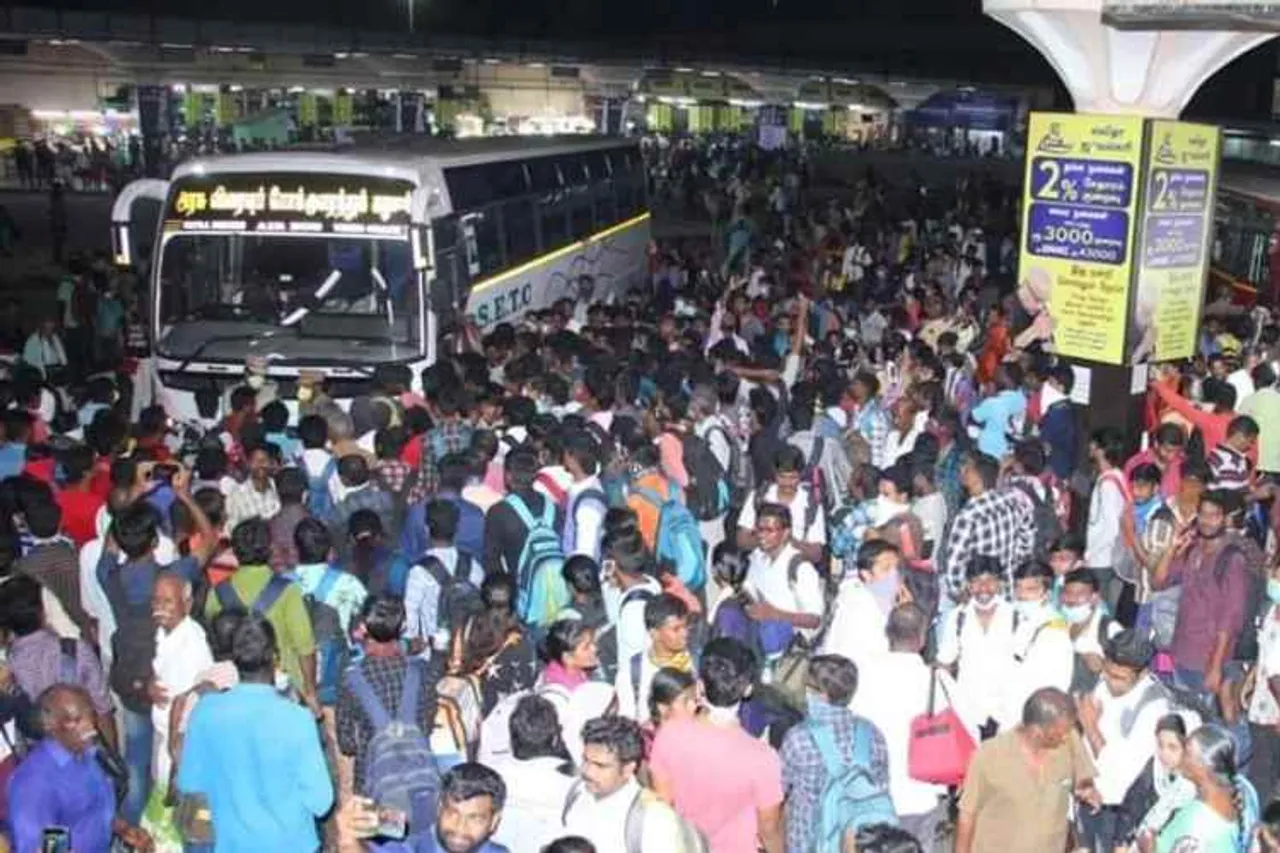 Koyambedu Crowd