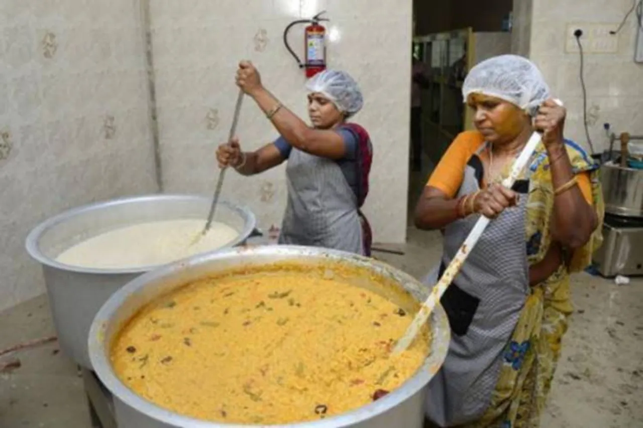 amma unavagam provide food for people india lock down covid 19